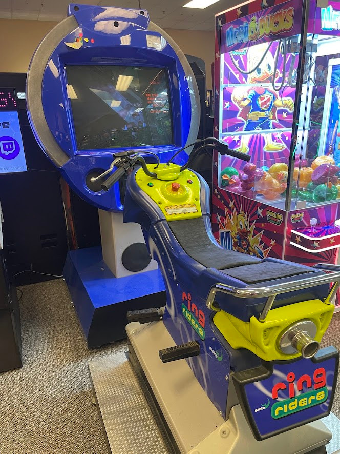 Ring Riders arcade racing game